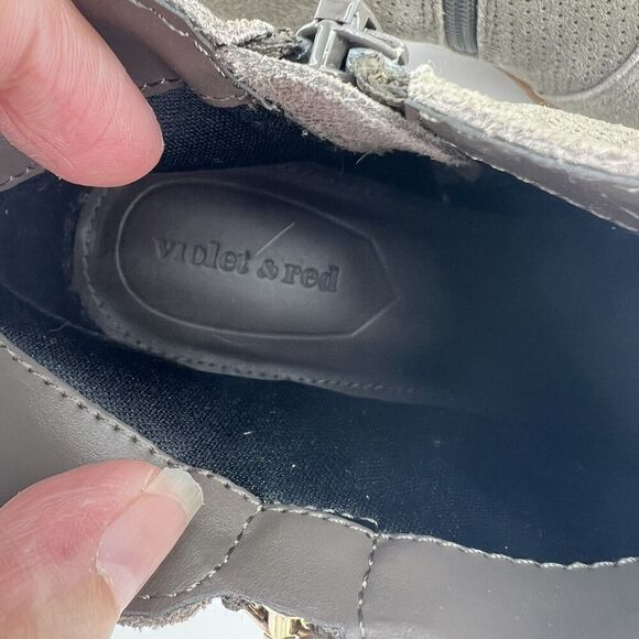 Violet & Red Carley Bootie Size 6.5 Suede Leather Beige - Picture 3 of 5